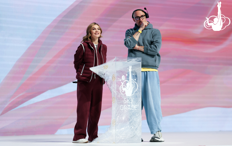 Olympic champion Alina Kabaeva and director Vyacheslav Kulaev before the start of the Sky Grace Cup International Tournament and Beijing Top Open 2025