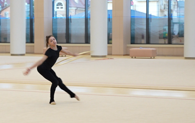 Даже незначительное изменение в движениях может заметно усилить визуальный эффект и чистоту упражнения!