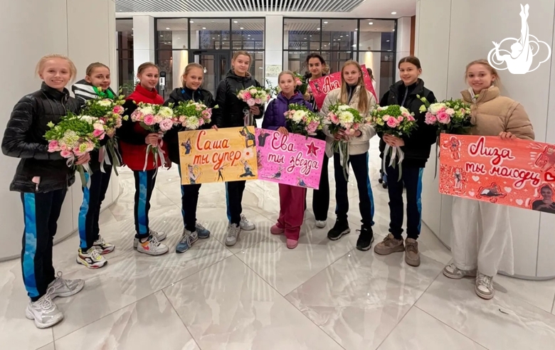 Команда Академии встретила гимнасток после завершения первого этапа «Кубка сильнейших»