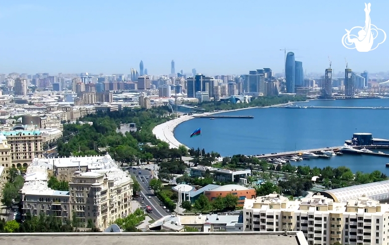 Каспийское море баку. Набережная каспия в баку. Город баку азербайджан. Каспийское море баку пляж. Баку вид на море.