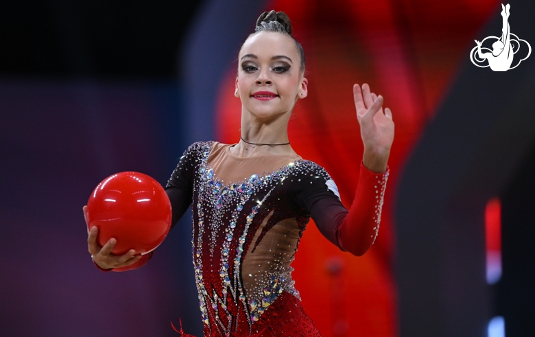 Miroslava Monina during the ball exercise