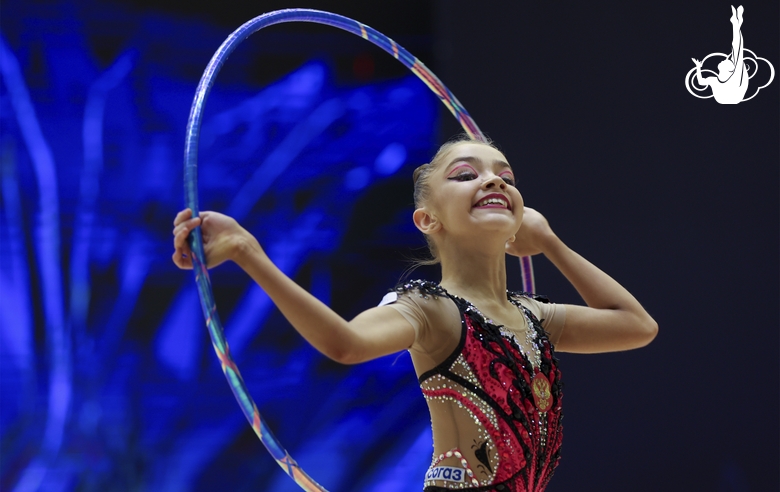 Ksenia Savinova during an exercise with a hoop