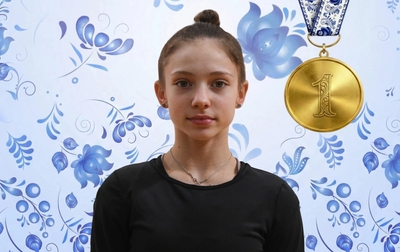 Арина Ковшова из Новосибирской области — чемпионка России в упражнении с мячом