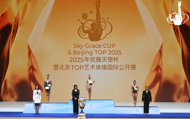 Awards giving to seniors in individual events