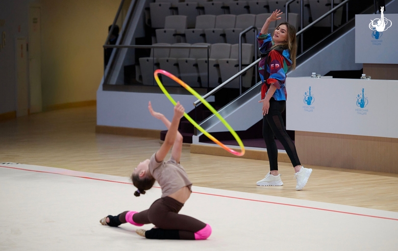 Olympic champion Alina Kabaeva and Ksenia Savinova during a training session