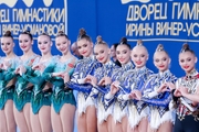 Участницы соревнований на церемонии награждения