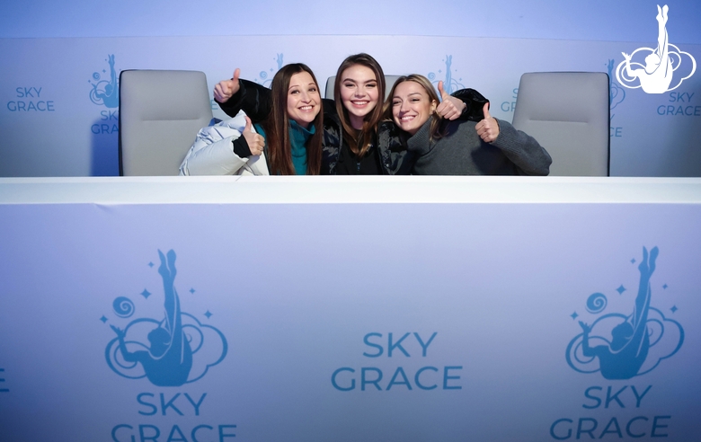 Olympic champion Alina Kabaeva, Yana Batyrshina and Evgenia Kanaeva at the Olympic Arena of Beijing University of Technology