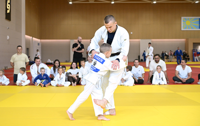 The first master class of the 5th anniversary Judo Family festival was held at the Academy of Martial Arts