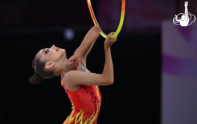 Ksenia Savinova during an exercise with a hoop