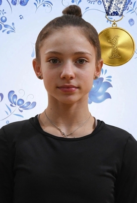 Арина Ковшова из Новосибирской области — чемпионка России в упражнении с мячом