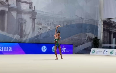 Выступление Дианы Котловской с булавами на первенстве России