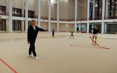 Совместная тренировка олимпийской чемпионки Алины Кабаевой, Марии Борисовой из Санкт-Петербурга и ее тренера Ирины Гусаровой