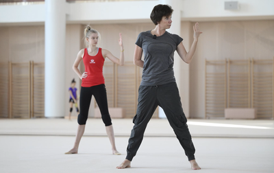 A fragment of a lesson by the Alina festival choreographer Irina Zenovka, with Alexandra Borisova