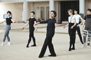 Feton Miozzi, senior teacher at the Vaganova Russian Ballet Academy together with students