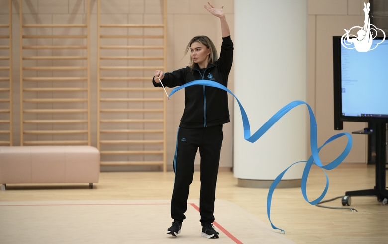 February 5, 2025. Sirius. Olympic champion Alina Kabaeva evaluates the work of gymnasts and shares invaluable experience with them.