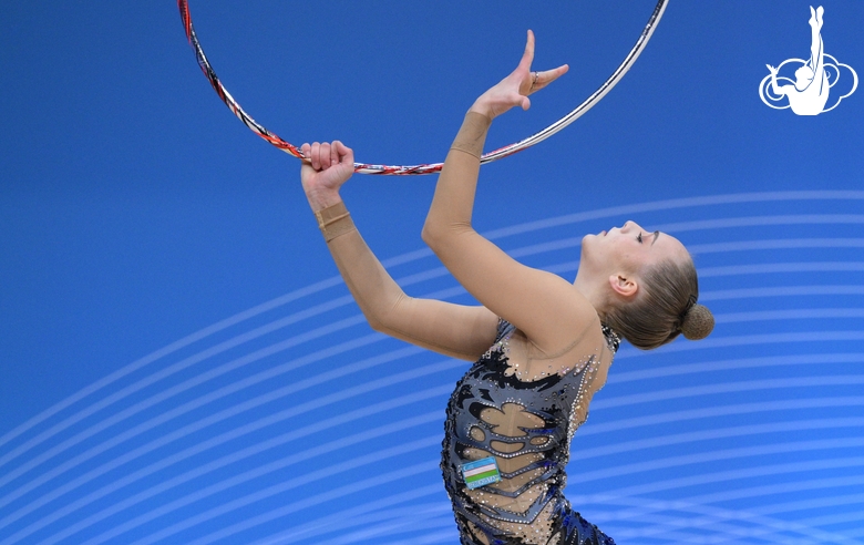 Natalia Usova during an exercise with a hoop