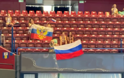 Российские флаги на трибунах в Милане!
