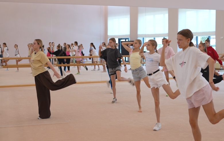 It's dance time!