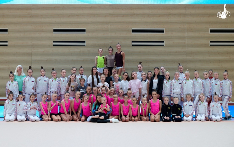 Olympic champion Alina Kabaeva, Evelina Tandalova, Ksenia Savinova, Yana Zaikina, and gymnasts and coaches from Belgorod and Bryansk
