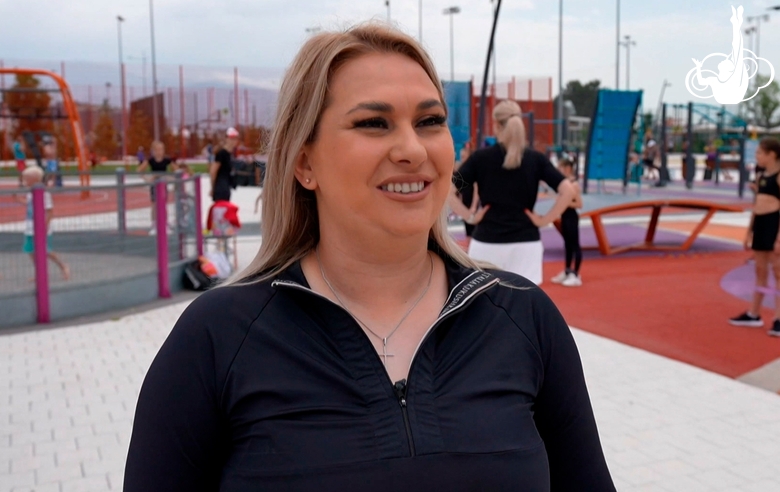 «Мы становимся лучше и сильнее». Тренер Евгения Елисеева — о первых днях в Академии