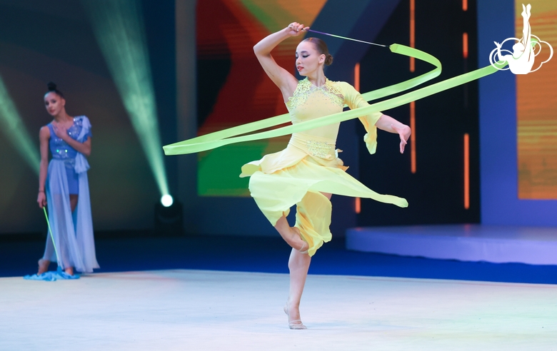 Vladislava Sharonova in the Earth — Love’s Homeland routine