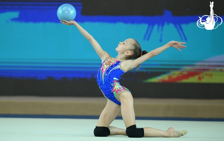 Veronika Malinina during the ball exercise at the podium training