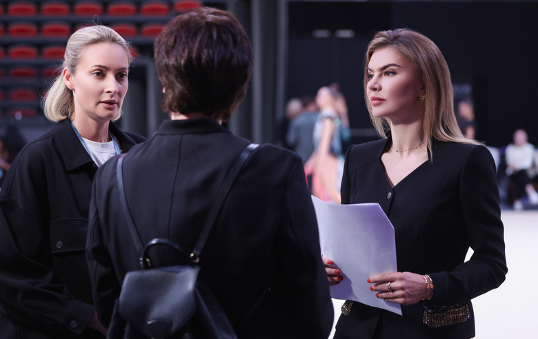 November 14, 2025. Academy group team’s coach Anna Ustsova and Olympic champion Alina Kabaeva during the Sky Grace Cup International Tournament and Beijing Top Open 2025