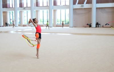 To achieve perfect technique, it's important to properly combine movement with apparatus work