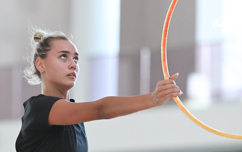 Maria Pobedushkina during a hoop exercise