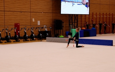 Больше видео подготовки юниорок к первенству России с олимпийской чемпионкой Алиной Кабаевой