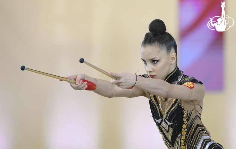 Mariia Borisova during the clubs exercise