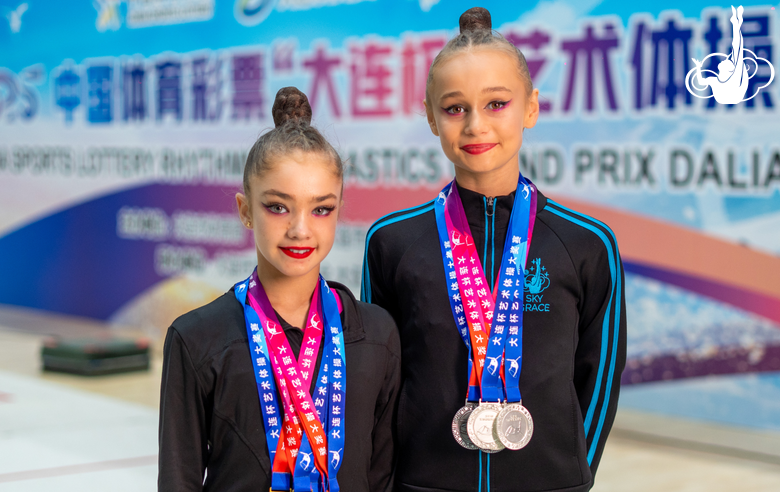Яна Заикина и Ксения Савинова рассказали о выступлениях на международном Гран-при Star Ripple Cup