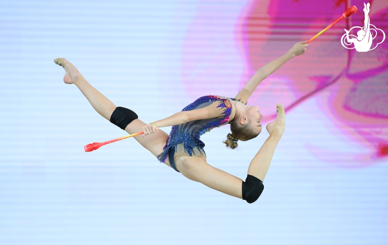 Alexandra Borisova during the clubs exercise at the podium training