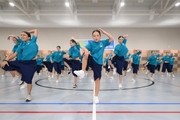 Alla Dukhova's dance studio TODES intensive course participants during a flash mob