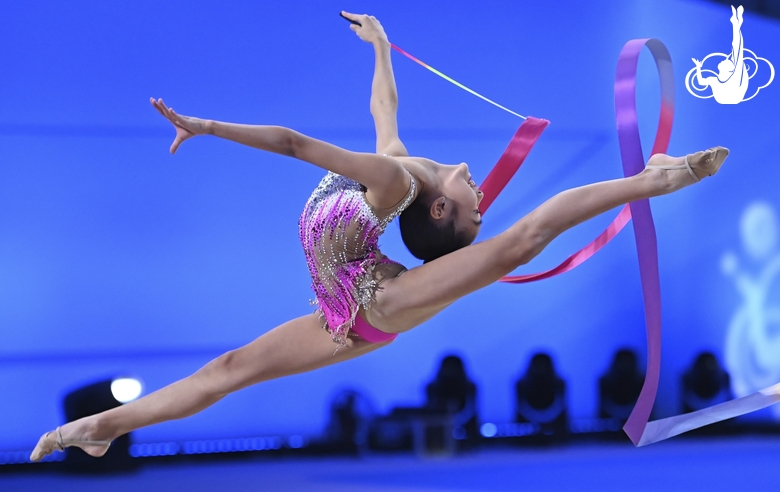 Asel Arapova during an exercise with a ribbon