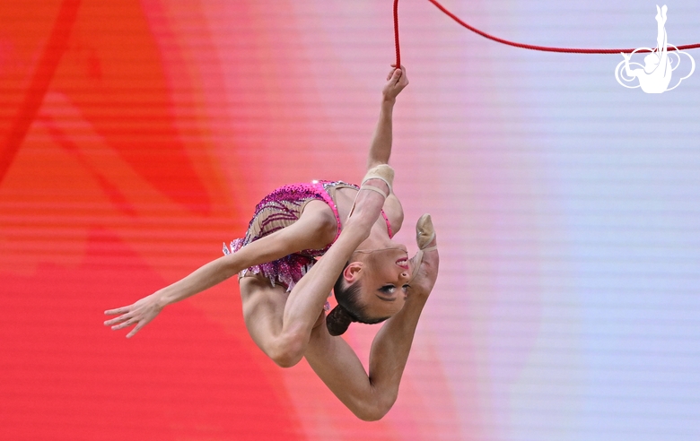 Veronika Malinina during the rope exercise