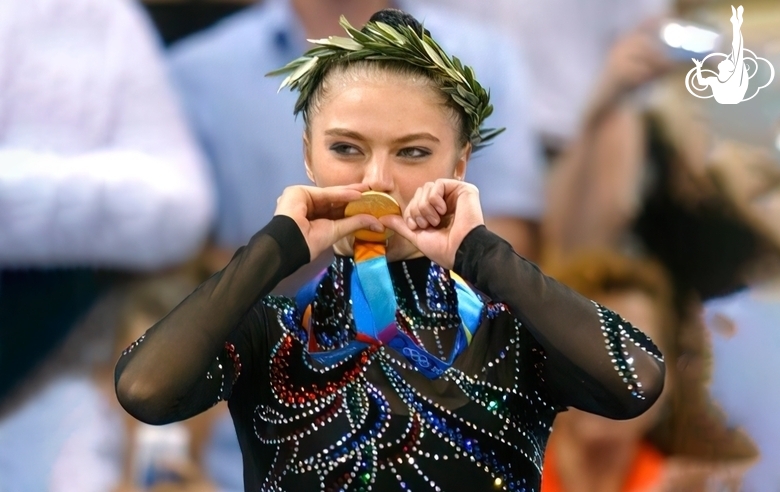 Заявление Алины Кабаевой в связи с решением FIG о допуске российских гимнасток к турнирам