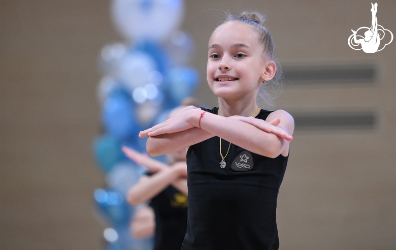 A training camp participant during the performance at the final concert