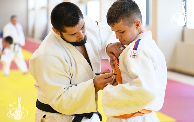 2020 Olympic medalist Bashaev holds master class at the Martial Arts Academy