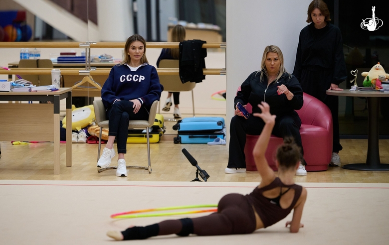 Olympic champion Alina Kabaeva and the Academy coaches during a training session