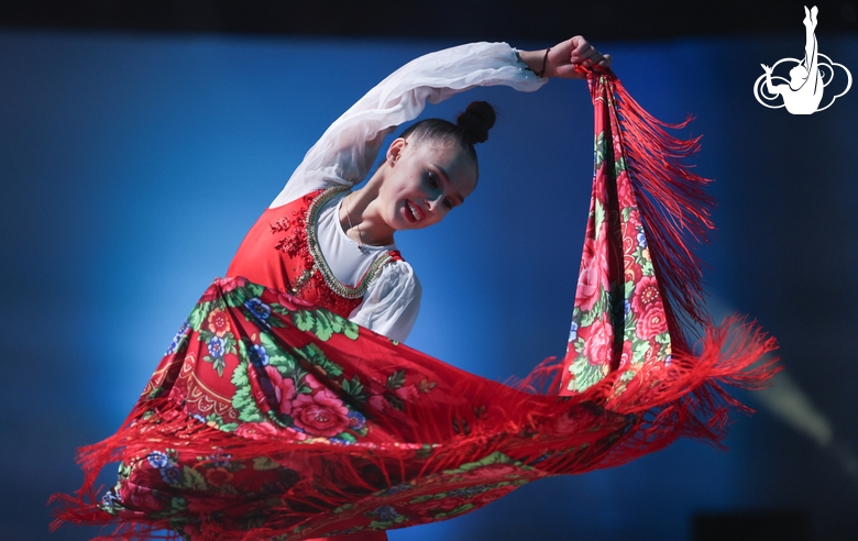 Mariia Borisova during the Oh, It's Not Yet Evening routine