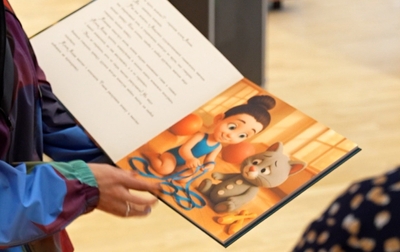 A gift for Olympic champion Alina Kabaeva from Academy teachers