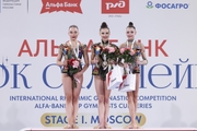 Владислава Шаронова, Мария Борисова и Ульяна Янус во время церемонии награждения