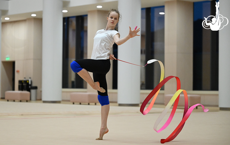 Gymnasts Aleksandra Udodova and Maria Razorenova arrived at the Academy