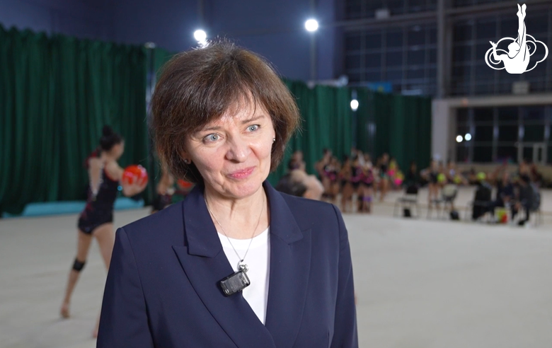 "They have amazing physical data!" Ekaterina Esikova talks about the gymnasts of Sky Grace