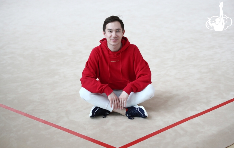 «Все нужно делать от души». Тренер Александр Буклов — о работе на сборах в «Небесной грации»