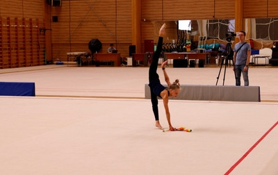 In rhythmic gymnastics, performing risks is impossible without perfect mastery of the throwing technique itself