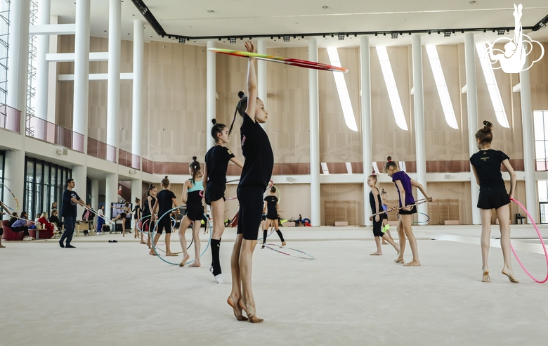 Athletes during a subject training session with a hoop