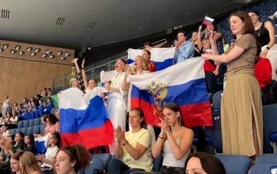 Болельщики помогают спортсменкам сохранять уверенность даже в самые волнительные моменты