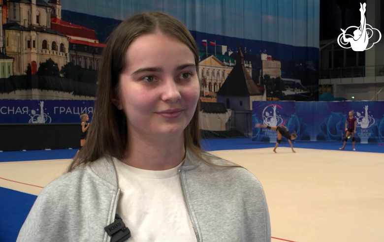 Coach Natalia Aronova tells how the gymnasts prepared for the tournament according to the Sky Grace rules